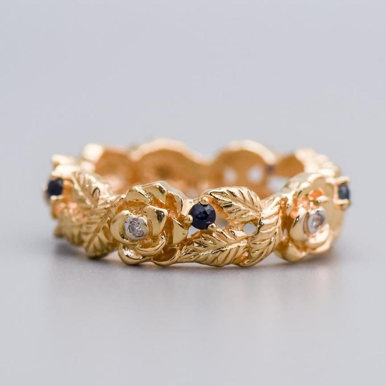14K Gold Floral Band