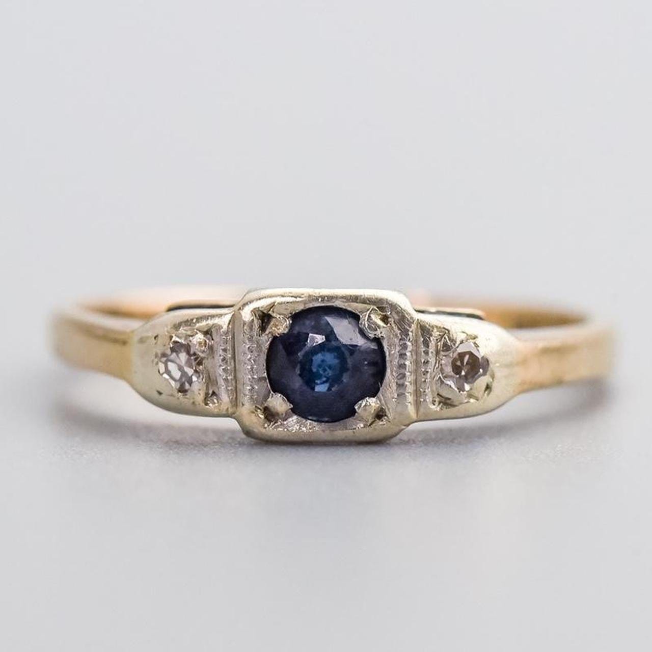 9K Gold Sapphire & Diamond Ring