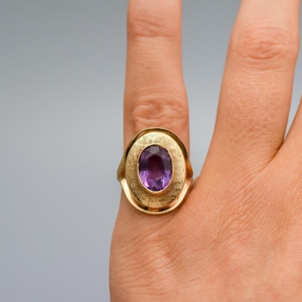 9K Gold Amethyst Ring