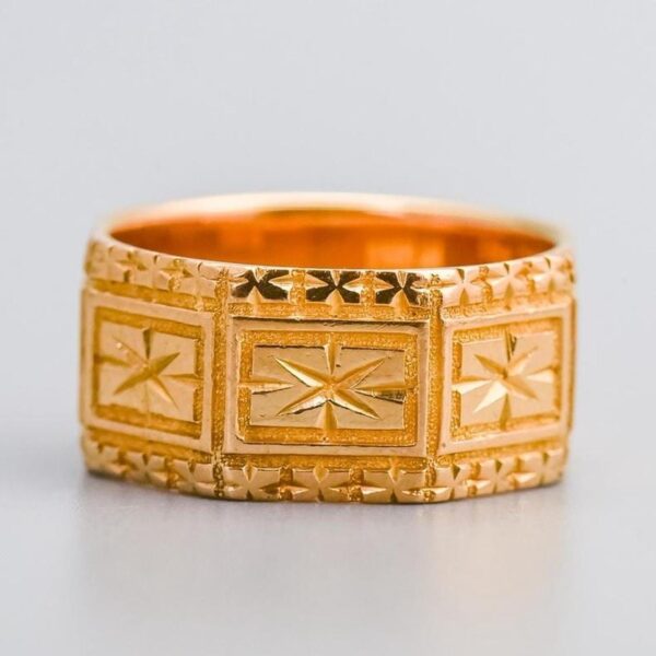 18K Gold Edwardian Starburst Band