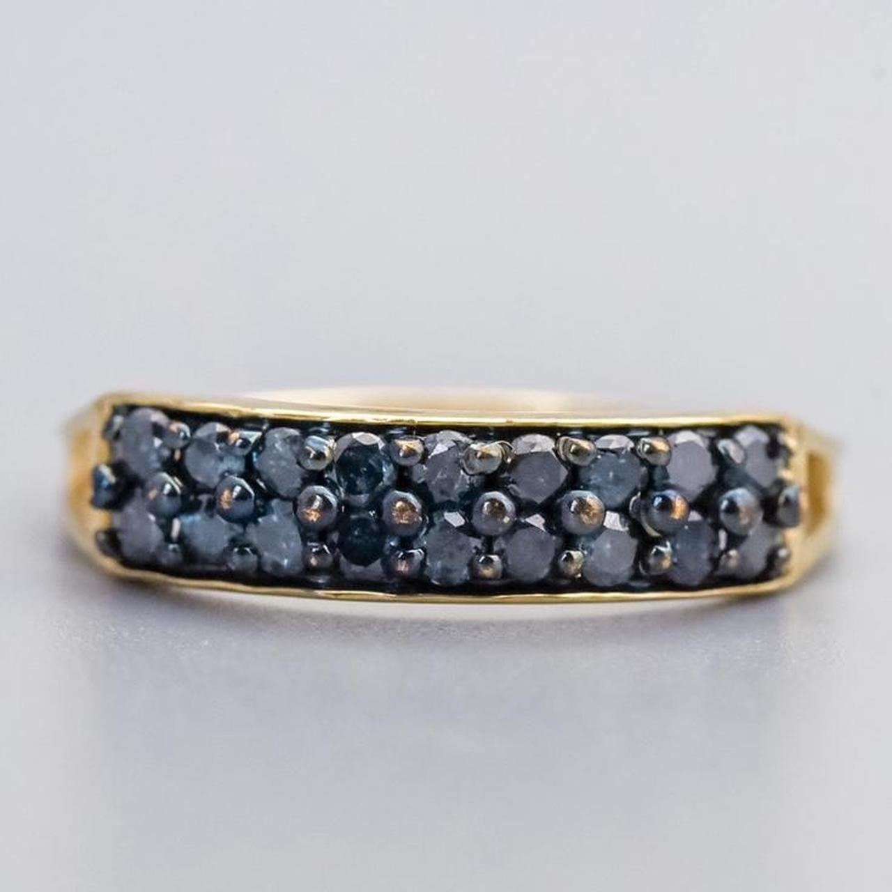 9K Gold Teal Diamond Ring