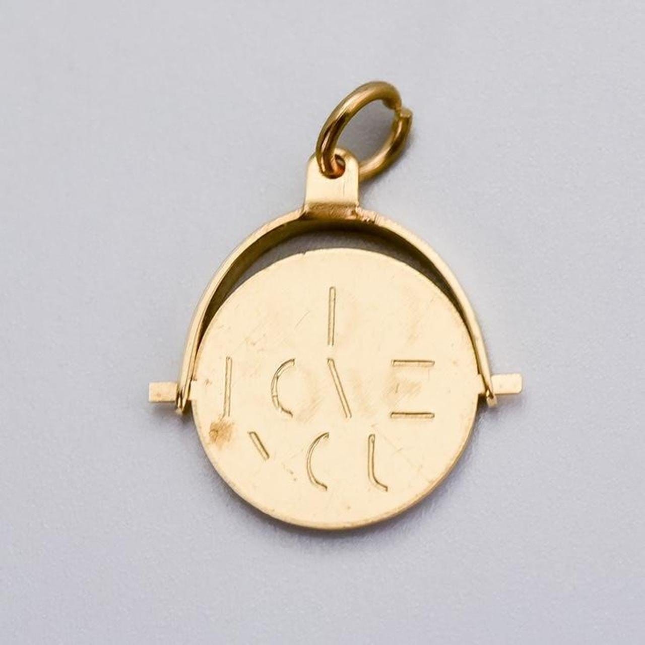 9K Gold Spinner Pendant