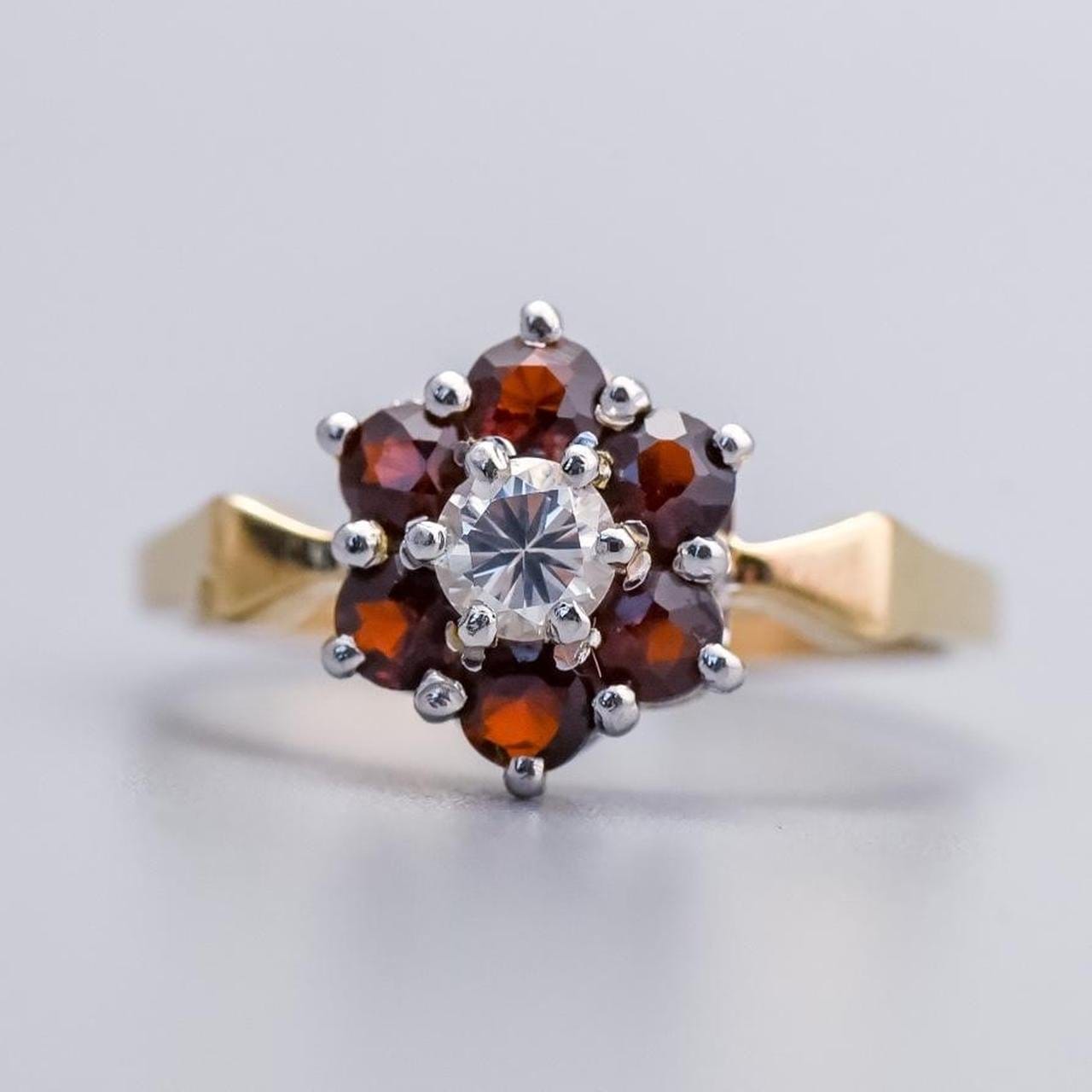 9K Gold CZ and Garnet Ring