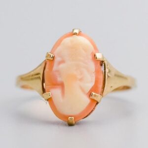 9K Gold Cameo Ring
