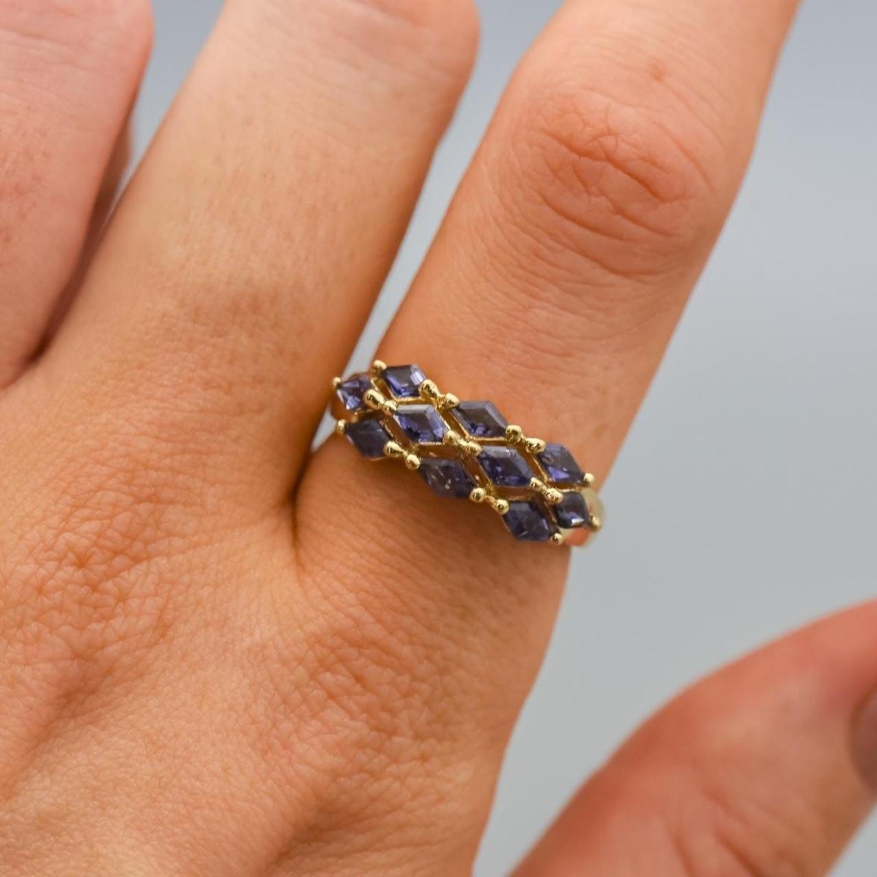 9K Gold Tanzanite Cluster Ring