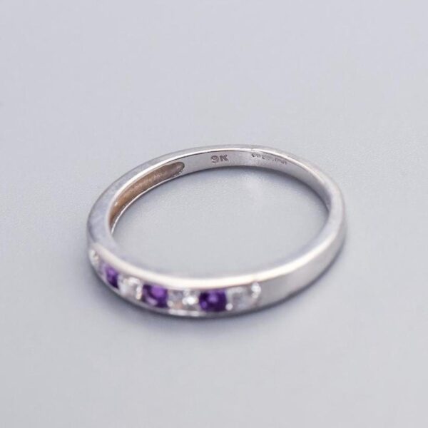 9K White Gold Amethyst & CZ Ring