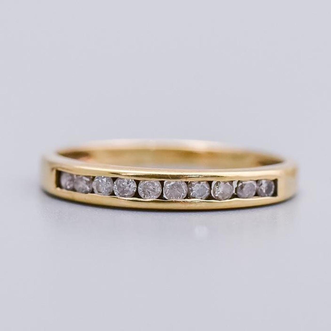 9K Gold Ten Stone Diamond Ring