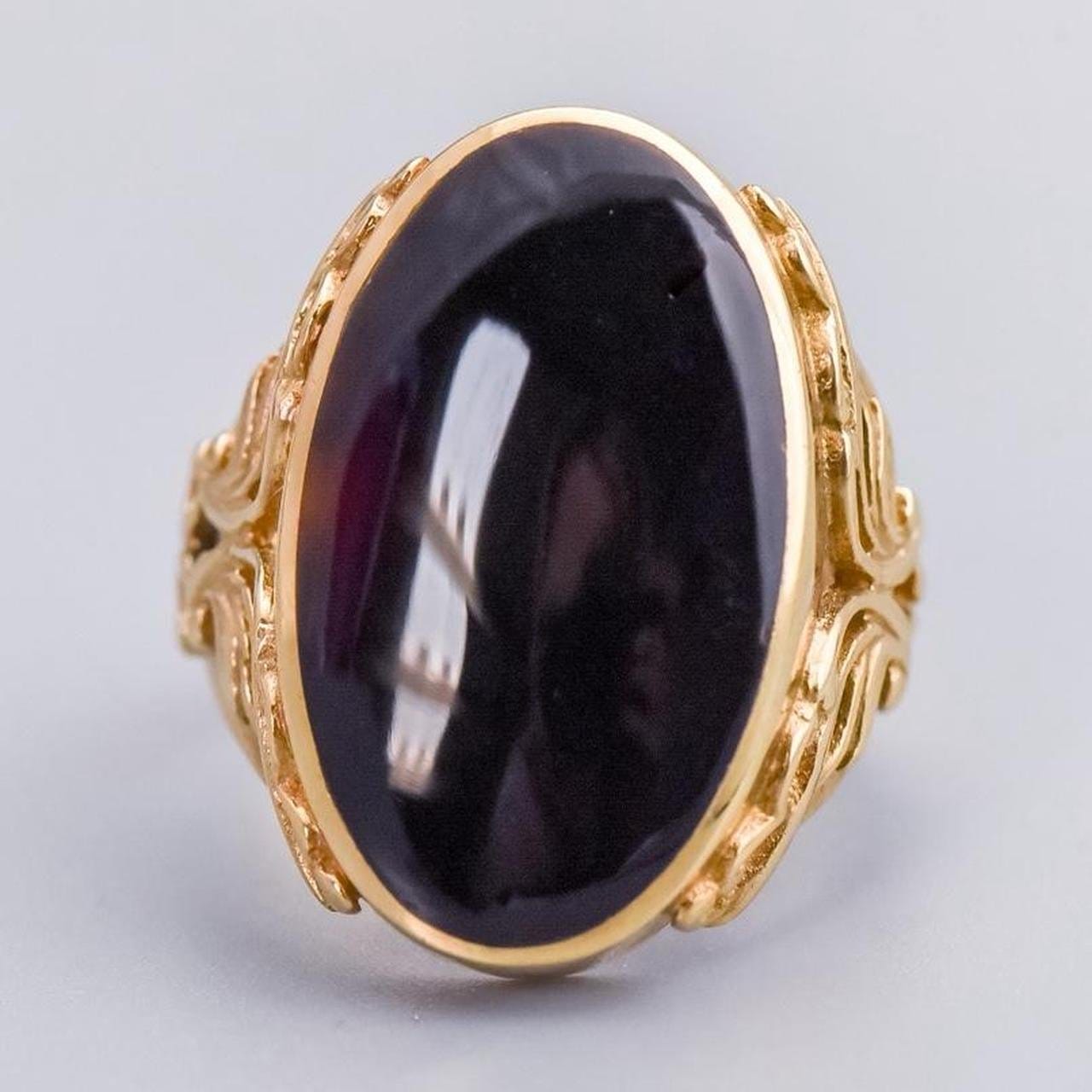 9K Gold Carnelian Signet Ring