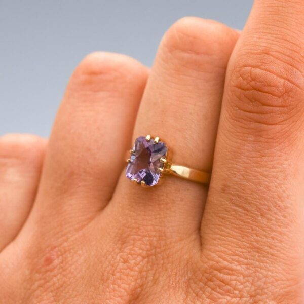 9K Gold Amethyst Ring