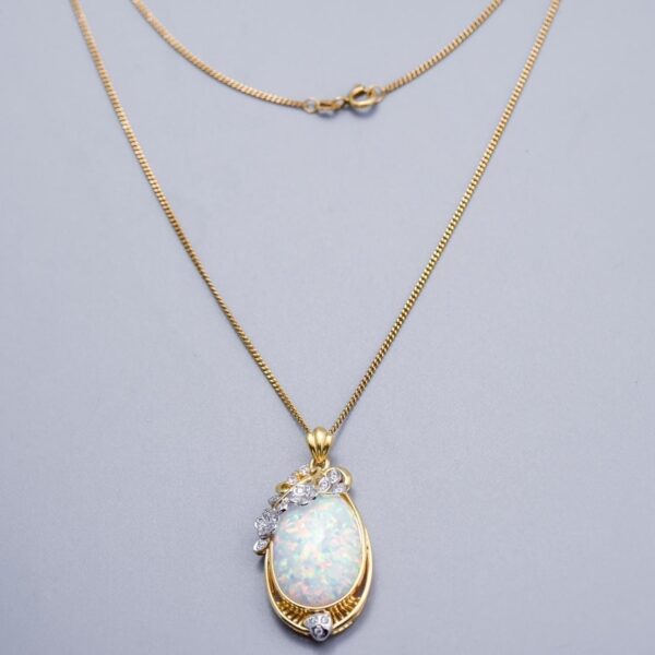 9K & 14K Gold Opal Pendant Necklace
