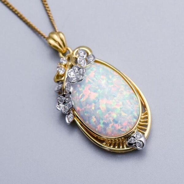 9K & 14K Gold Opal Pendant Necklace