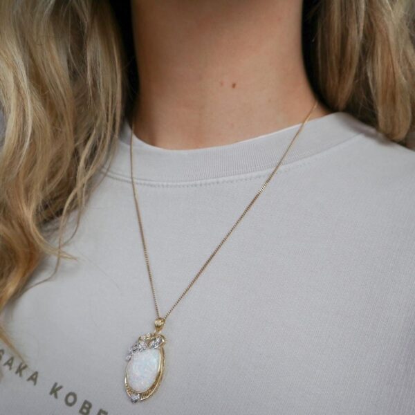 9K & 14K Gold Opal Pendant Necklace