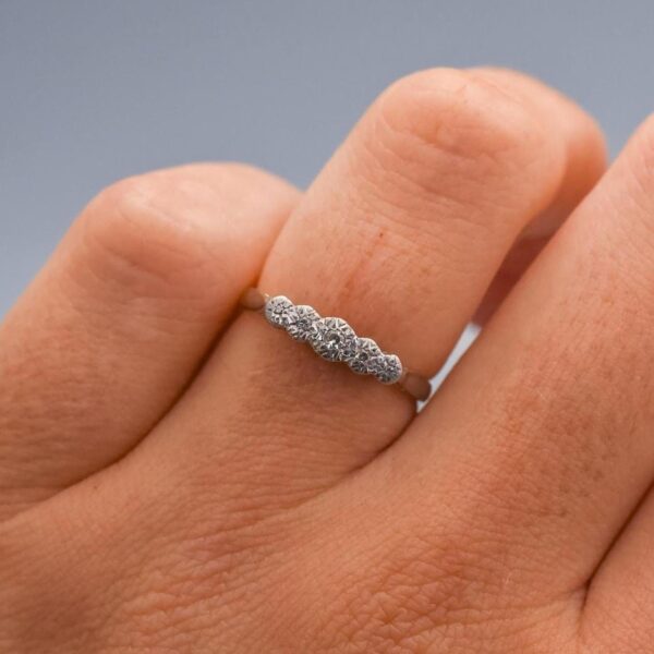 18K Gold Diamond Ring
