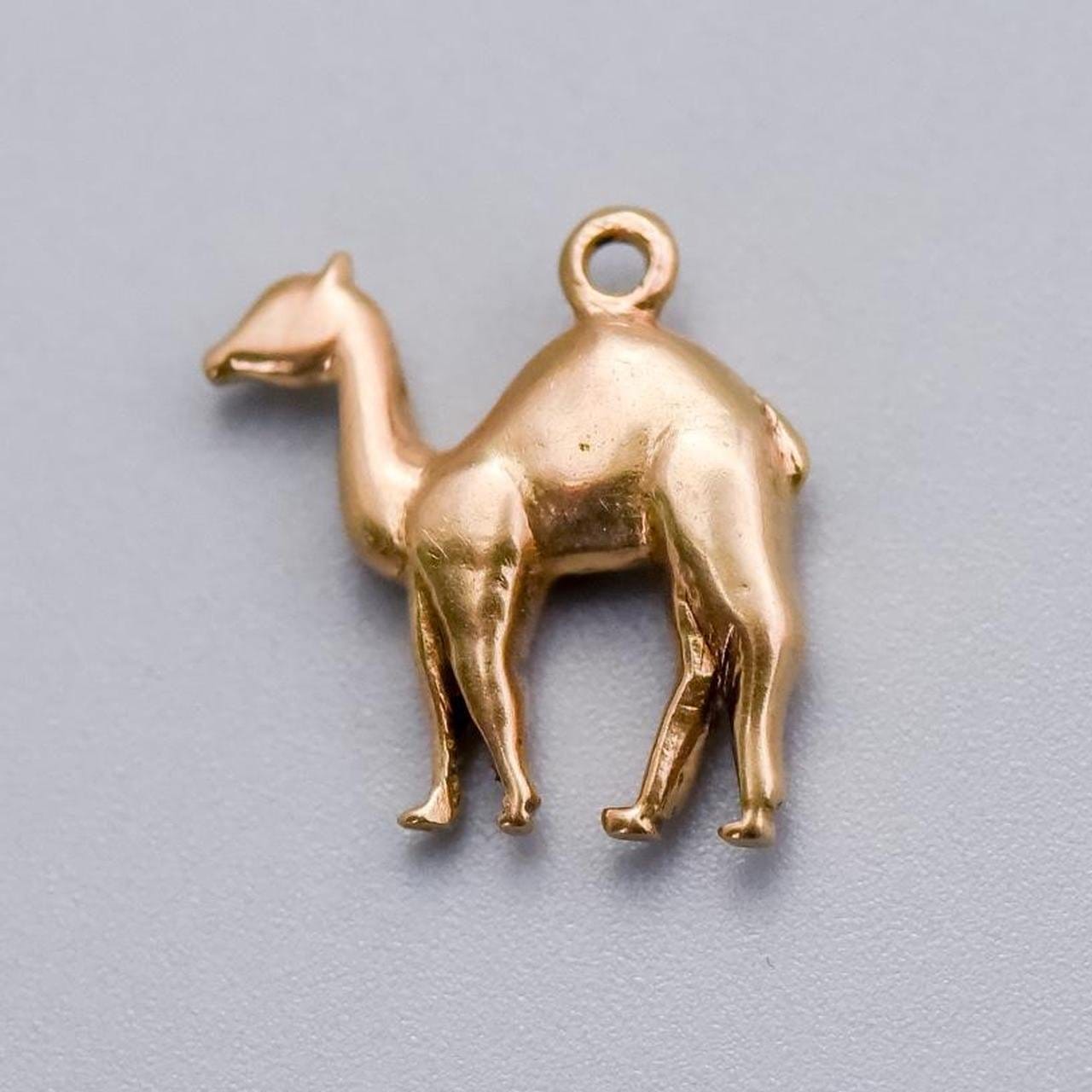 15K Gold Camel Charm