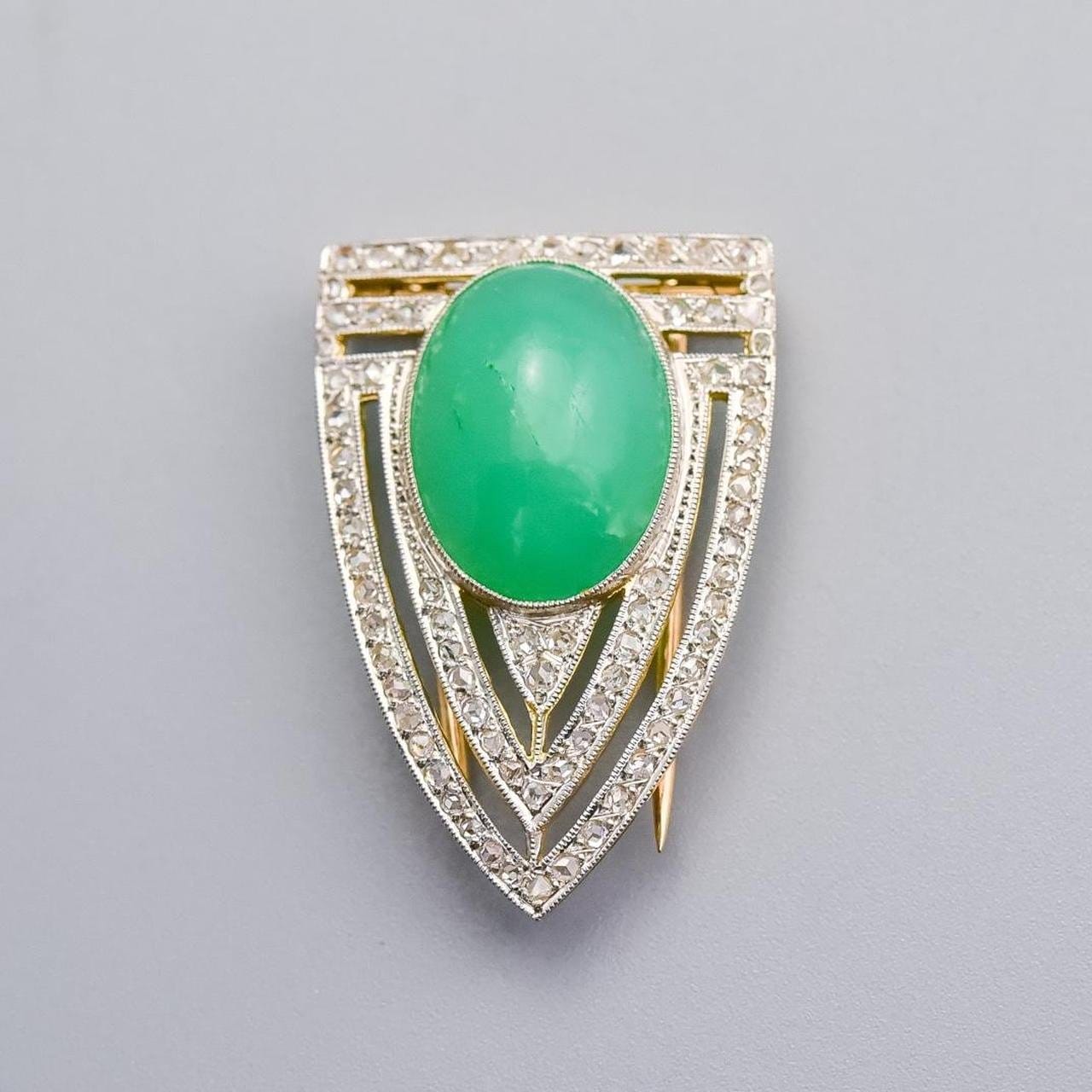 18K Gold Art Deco Jade Brooch