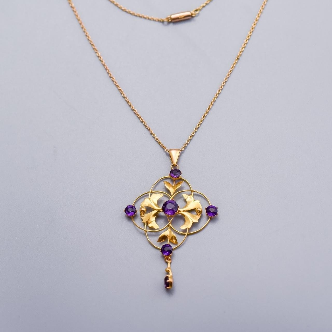 9K Gold Art Nouveau Pendant Necklace