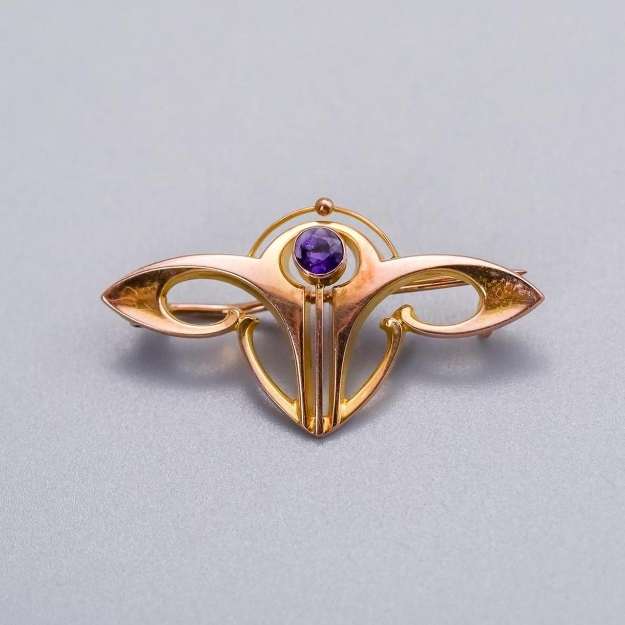 9K Gold Amethyst Brooch