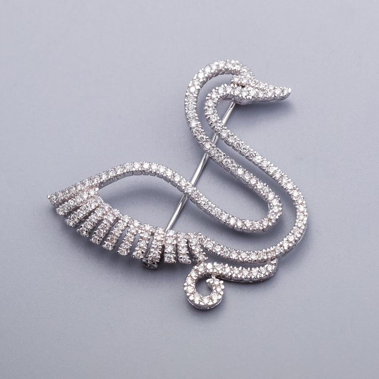 18ct White Gold Diamond Swan Brooch