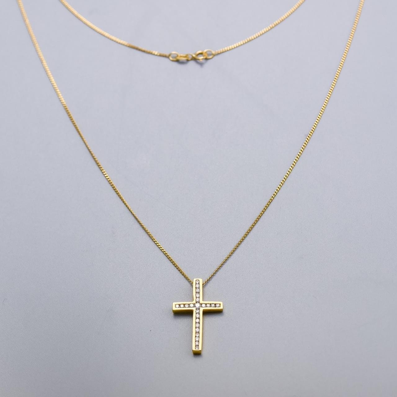 18K Gold Diamond Cross Pendant Necklace