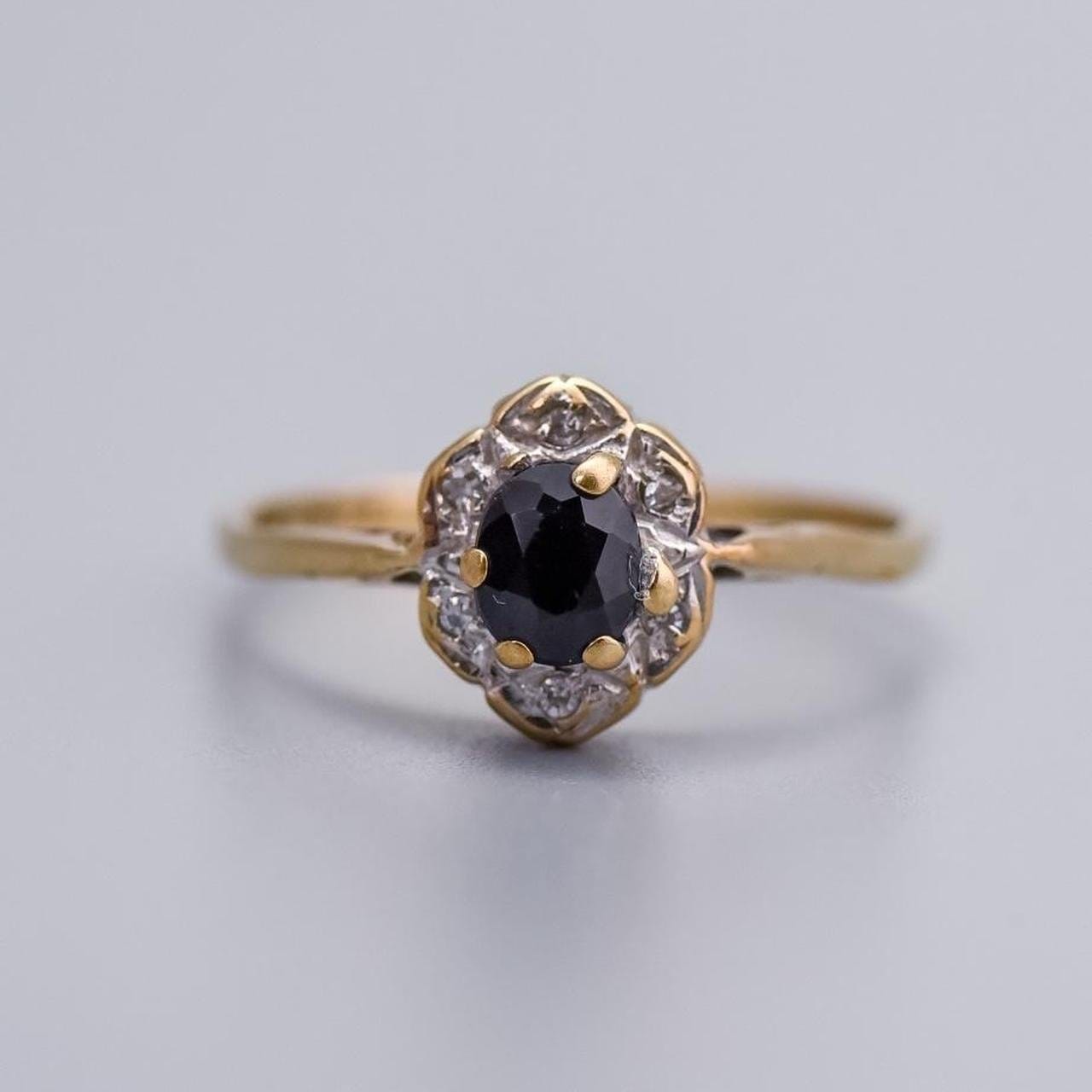 9K Gold Sapphire Ring
