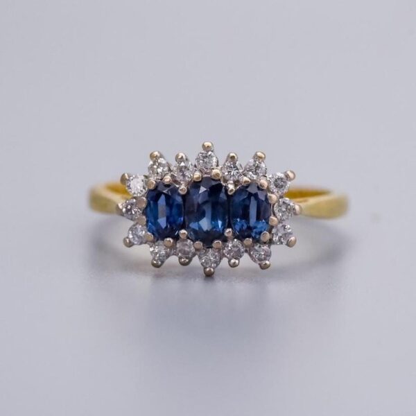 18K Gold Sapphire and Diamond Ring
