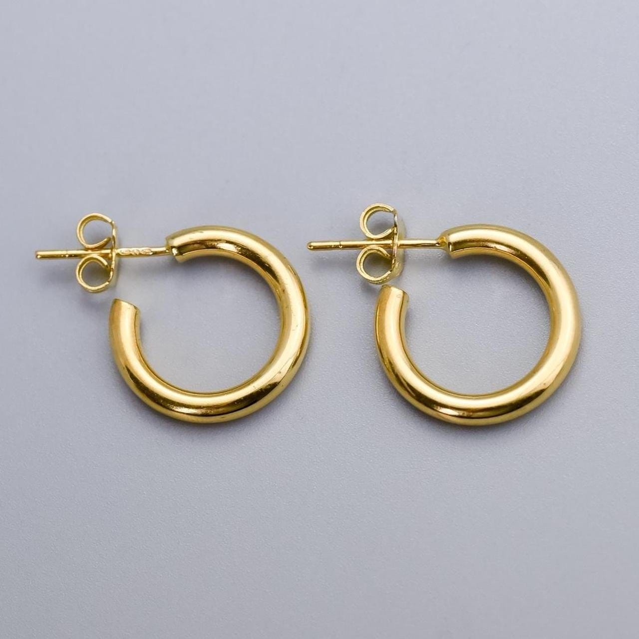 18K Gold Hoop Earrings