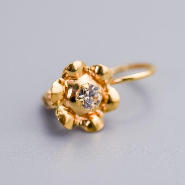18K Gold Diamond Flower Earrings