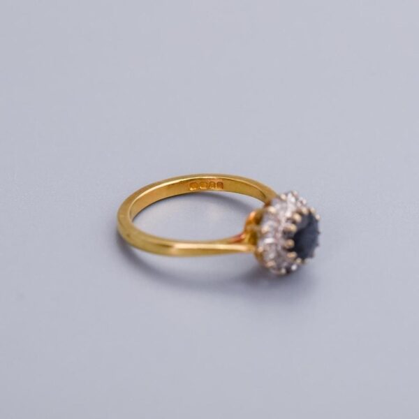 18K Gold Sapphire and Diamond Ring
