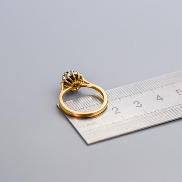 18K Gold Sapphire and Diamond Ring