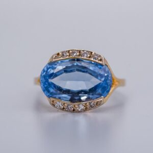 18K Gold Blue Topaz Ring