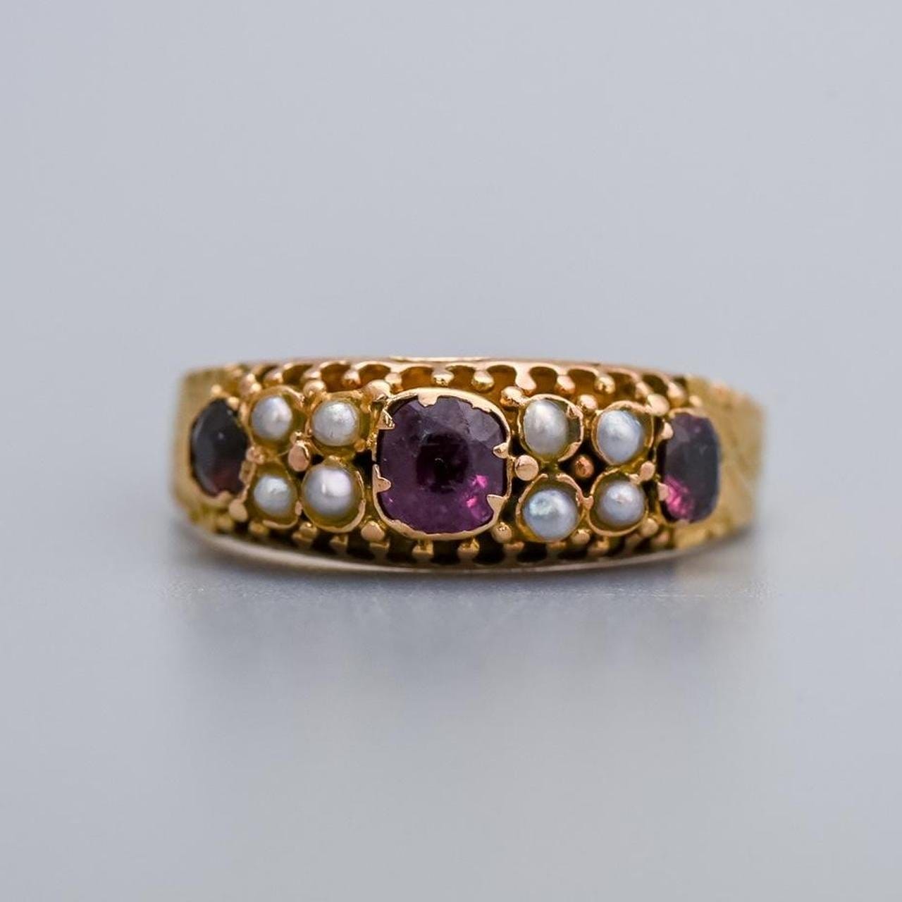 15K Gold Victorian Garnet and Pearl Ring