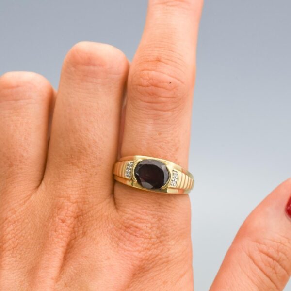 9K Gold Red Garnet Ring