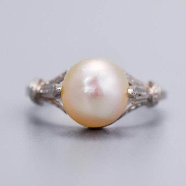 Platinum Art Deco Pearl Ring C1920