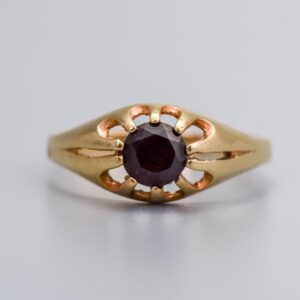 9K Gold Red Garnet Ring