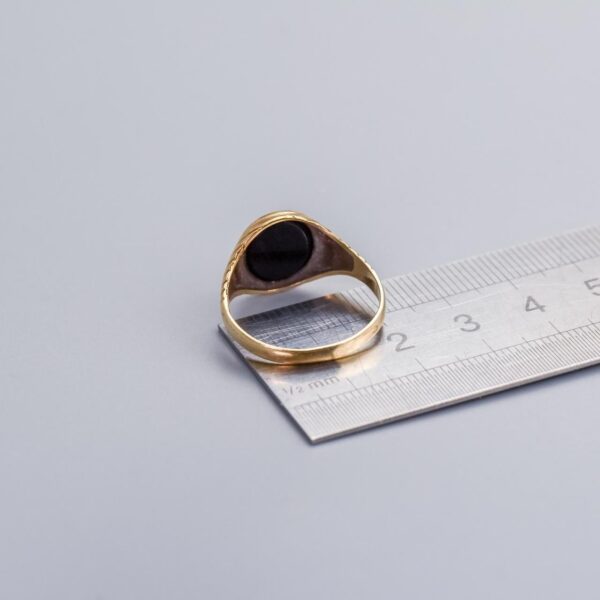 9K Gold Onyx Signet Ring