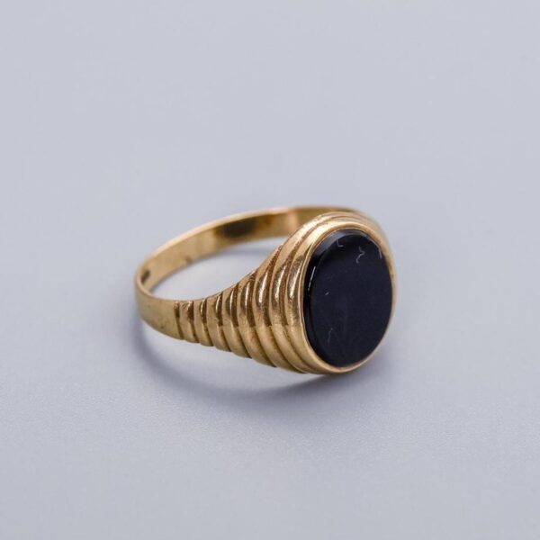 9K Gold Onyx Signet Ring