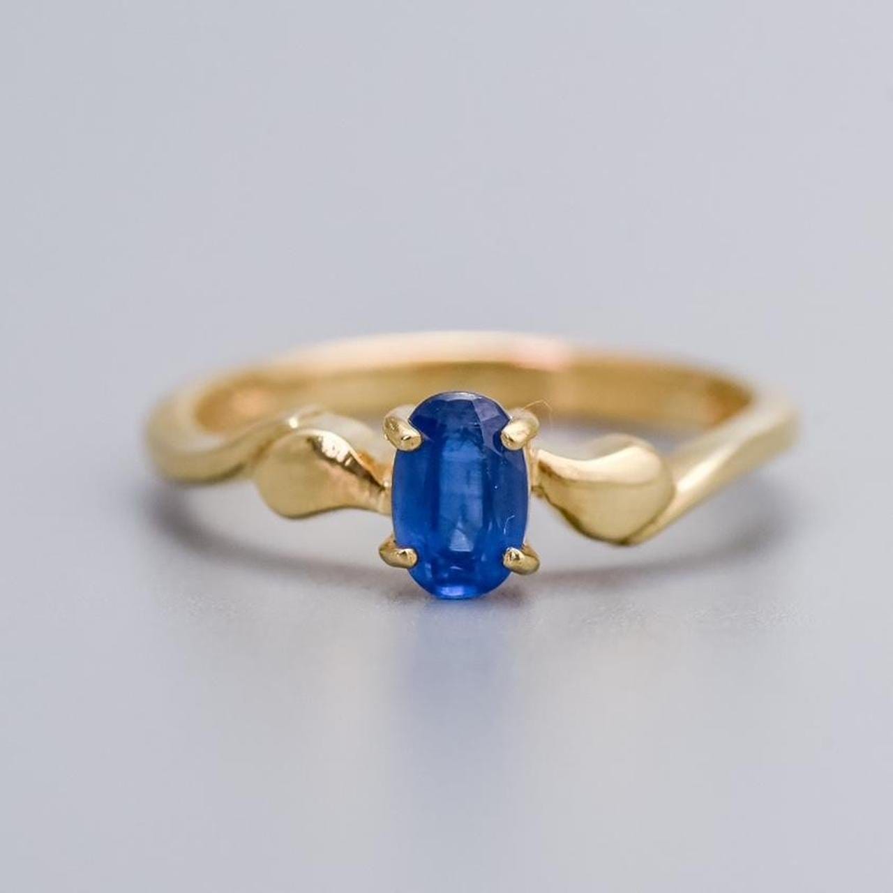 9K Gold Sapphire Ring