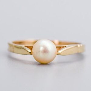 9K Gold Pearl Ring