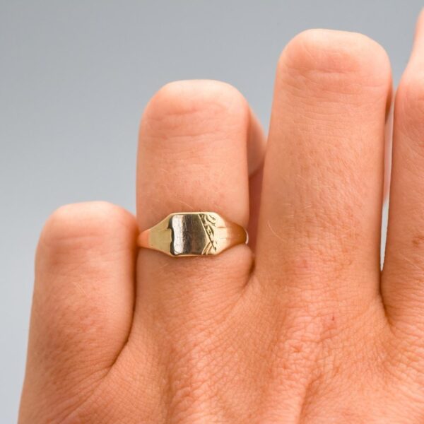 9K Gold Square Signet Ring