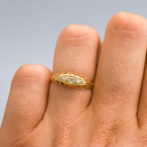 18K Gold Antique Five Stone Diamond Boat Ring