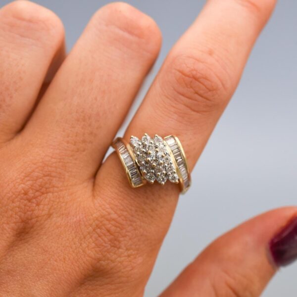 9K Gold Diamond Cluster Ring