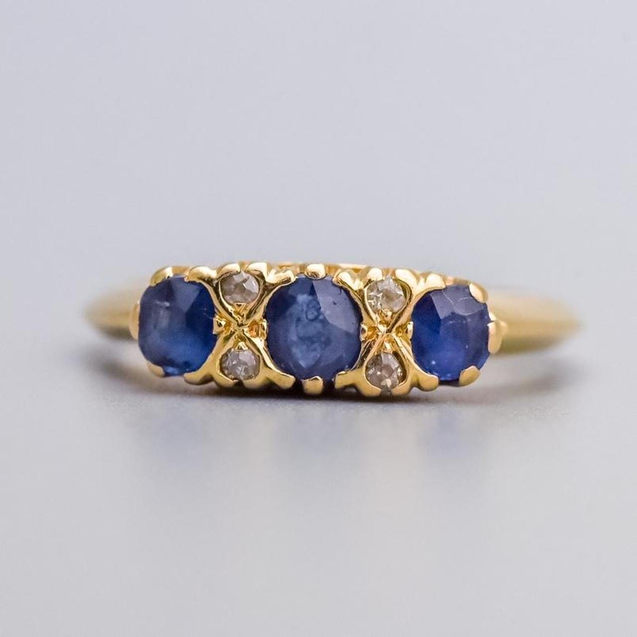 18K Gold Antique Sapphire and Diamond Ring