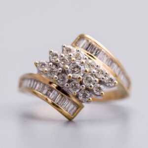 9K Gold Diamond Cluster Ring