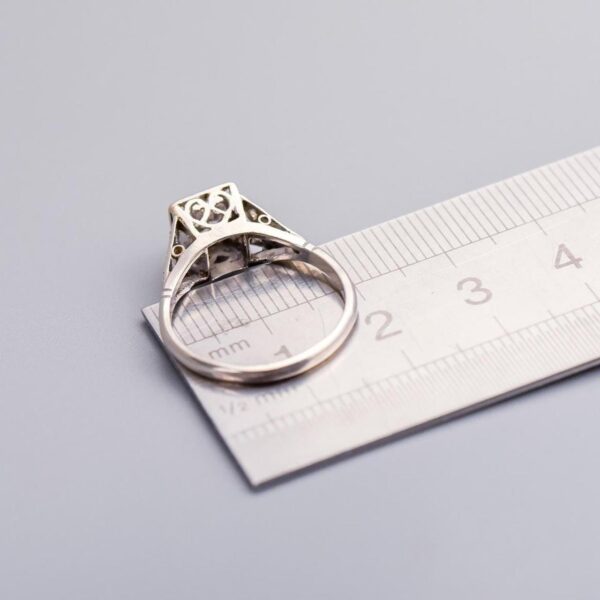 Platinum Art Deco Diamond Ring