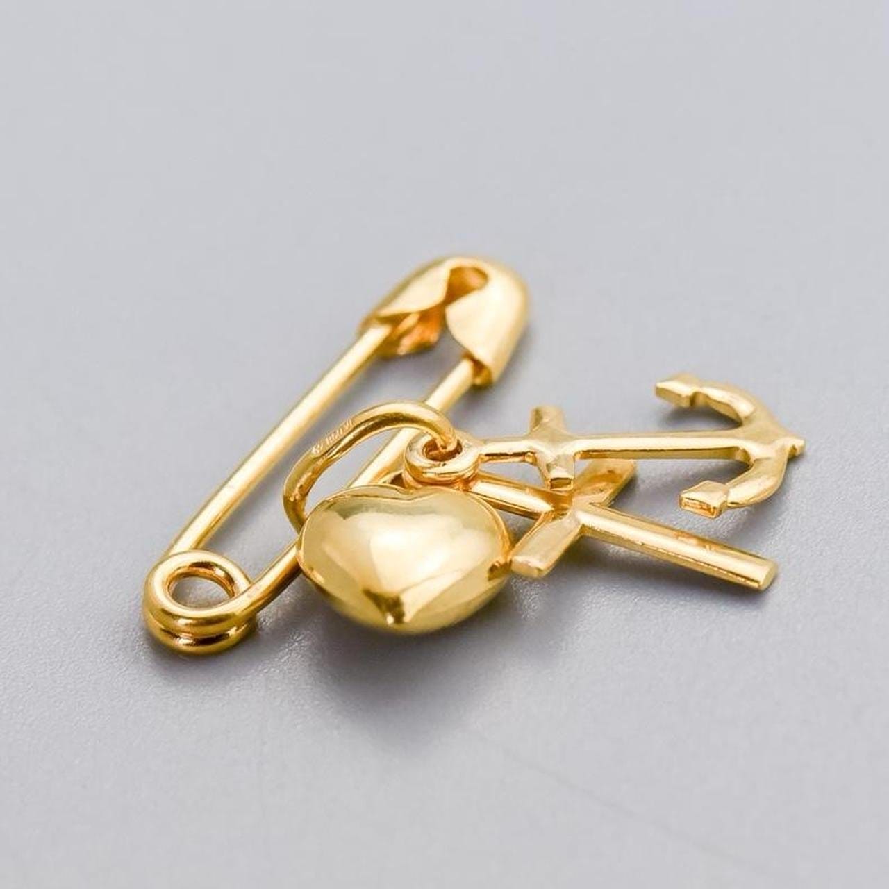 18K Gold Safety Pin Charm Brooch