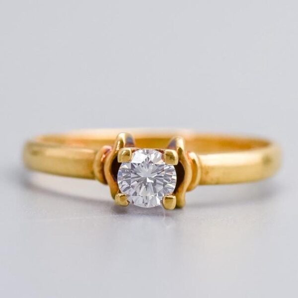 18K Gold Solitaire Diamond Ring