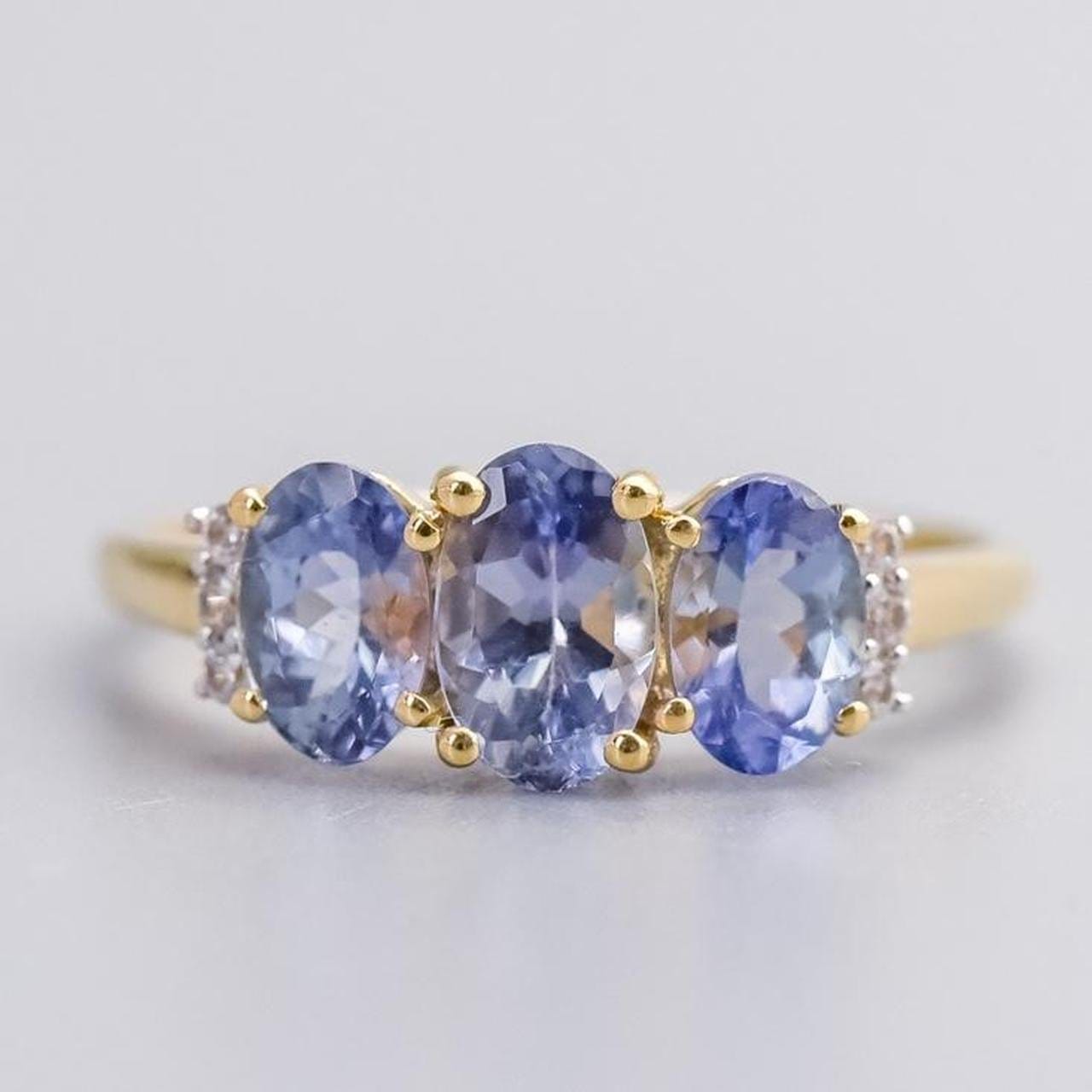 9K Gold Tanzanite & White Topaz Ring