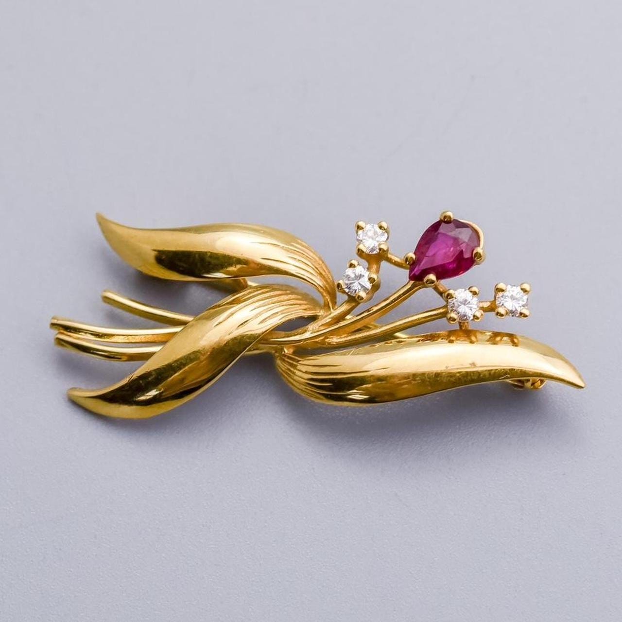 18K Gold Ruby and Diamond Vine Brooch