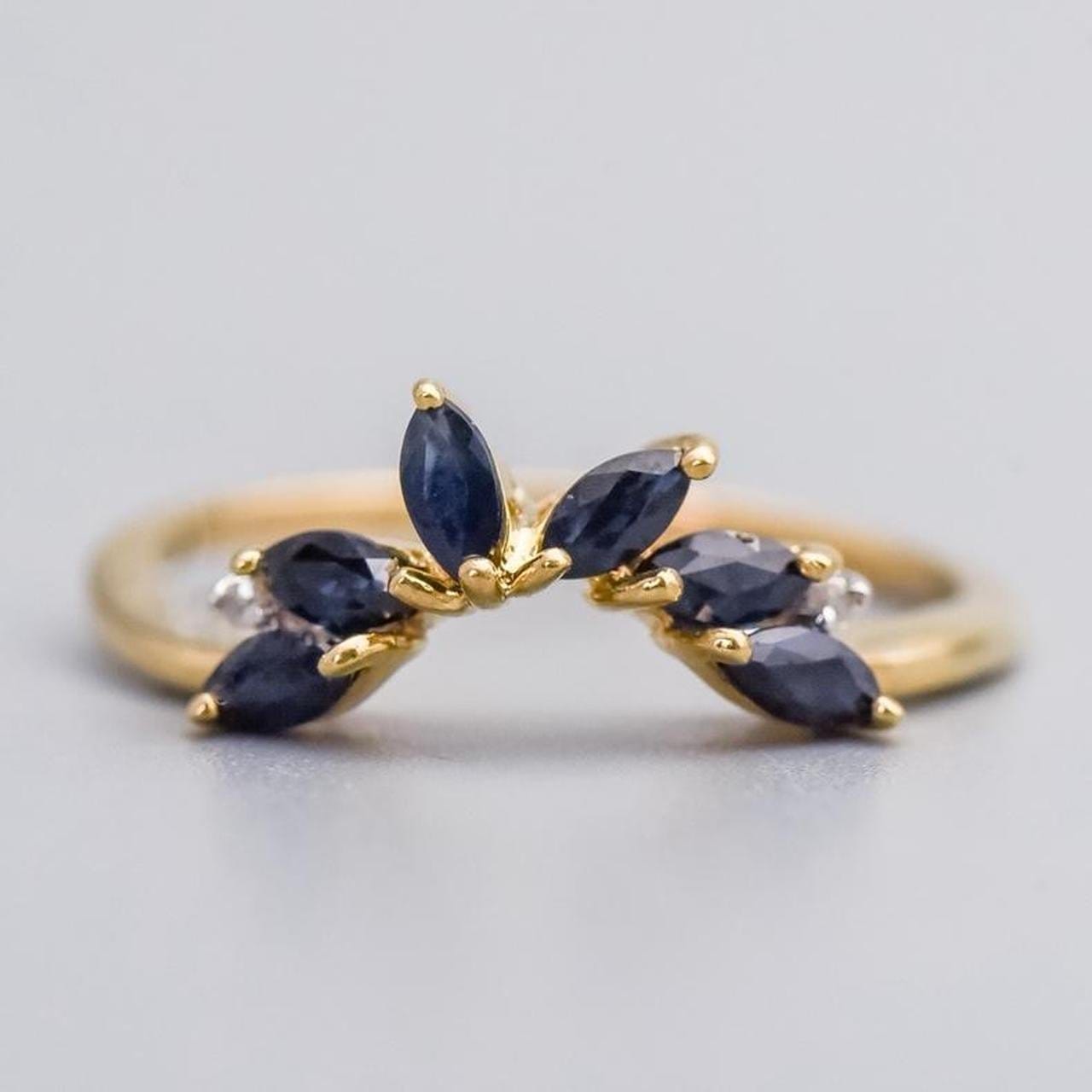 9K Gold Sapphire & Diamond Waved Ring