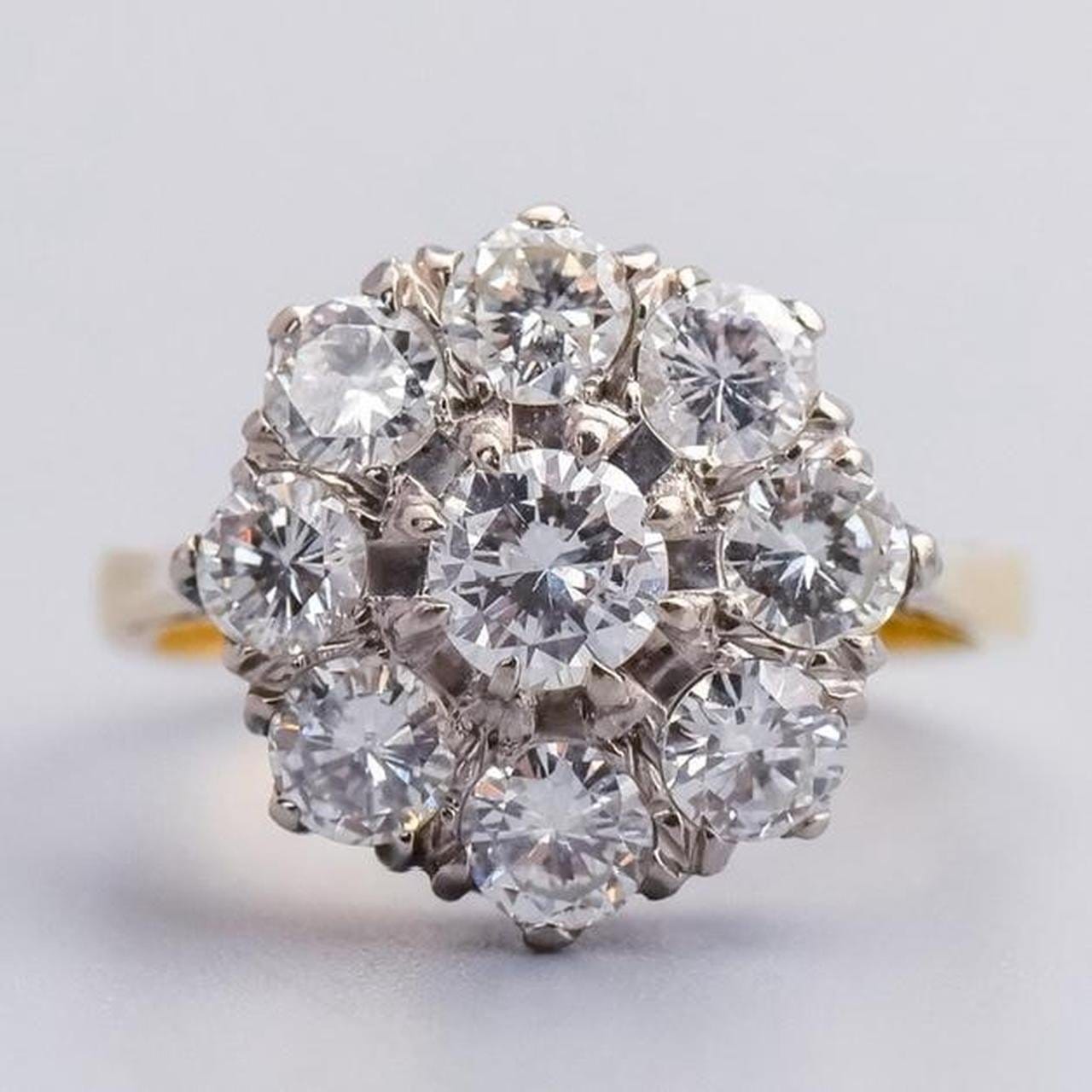18K Gold Diamond Cluster Ring